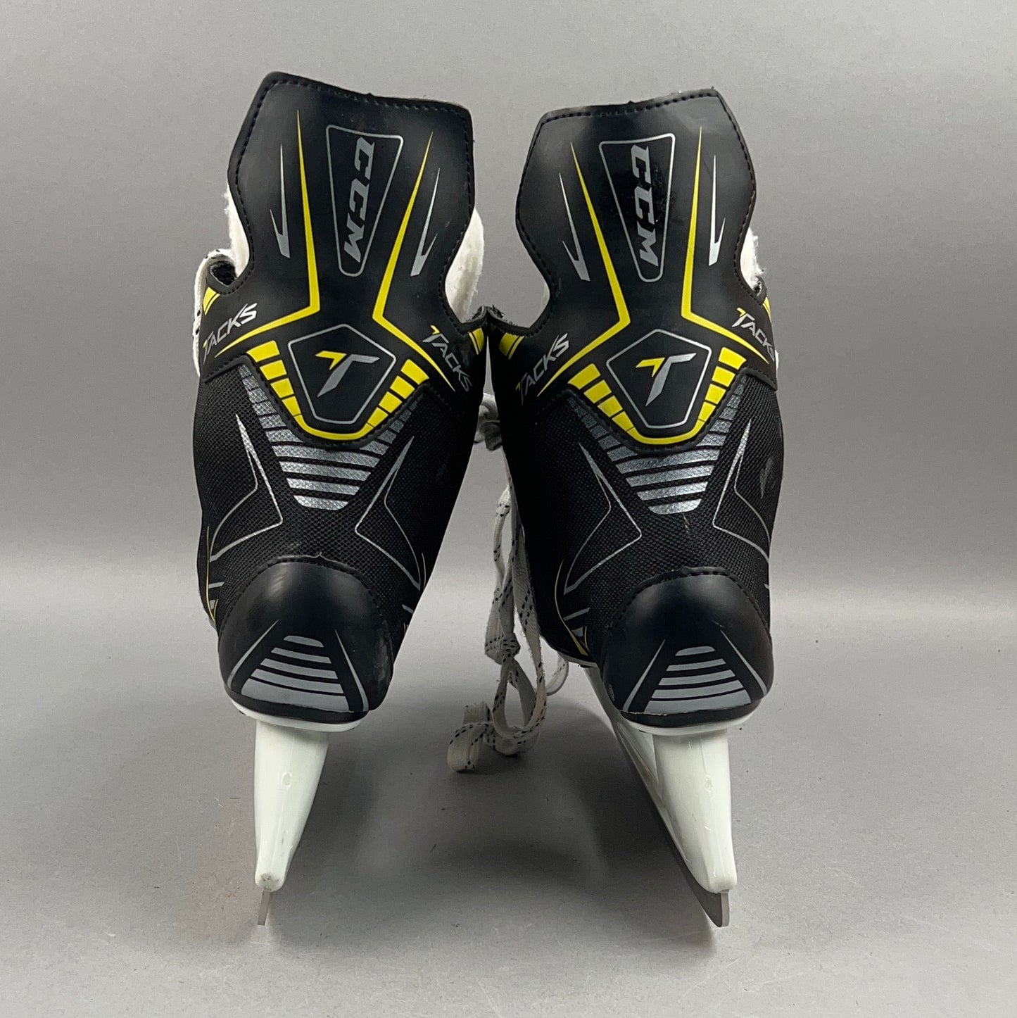 CCM Tacks 1092 Size 8 Senior Hockey Skates