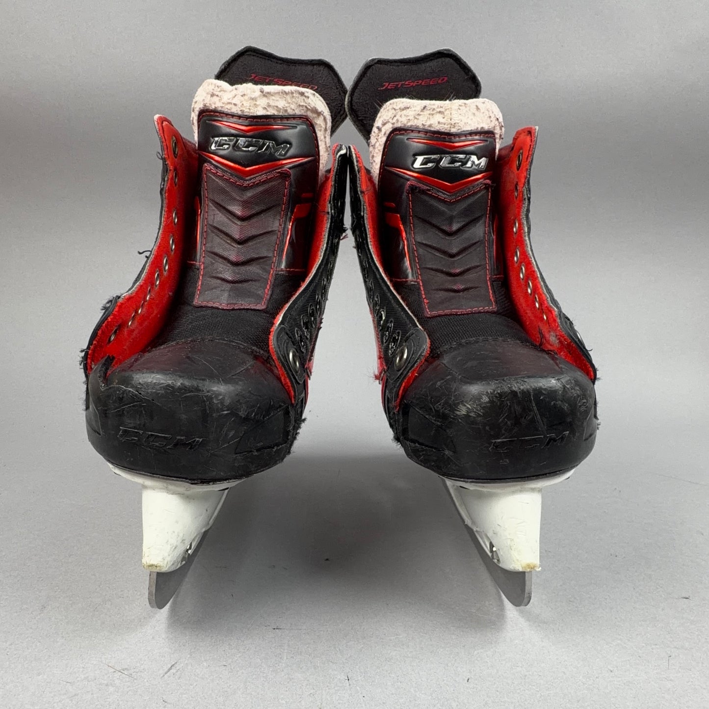 CCM Jetspeed Size 5 Intermediate Hockey Skates