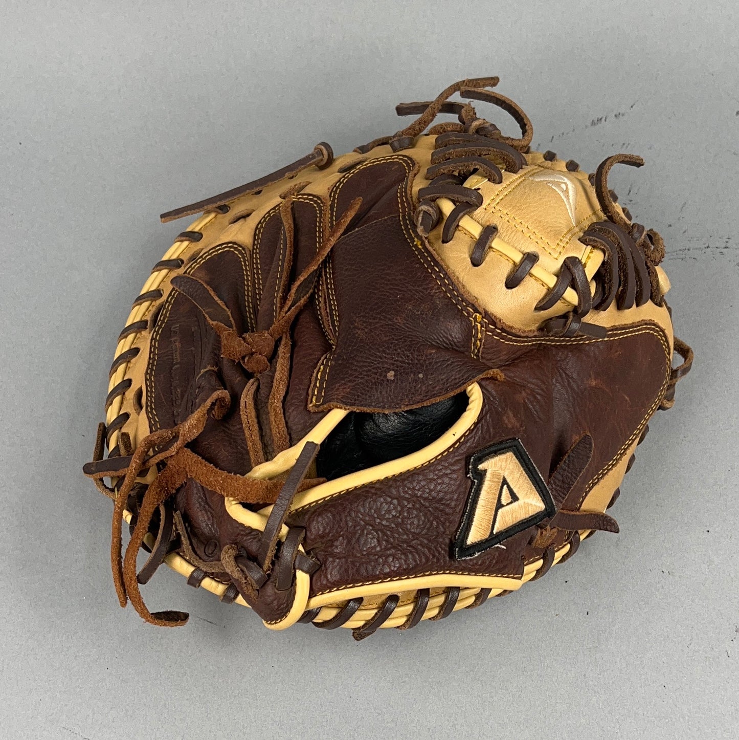 Akadema Prodigy Series AGC98 32" Right Hand Thrower Catchers Mitt