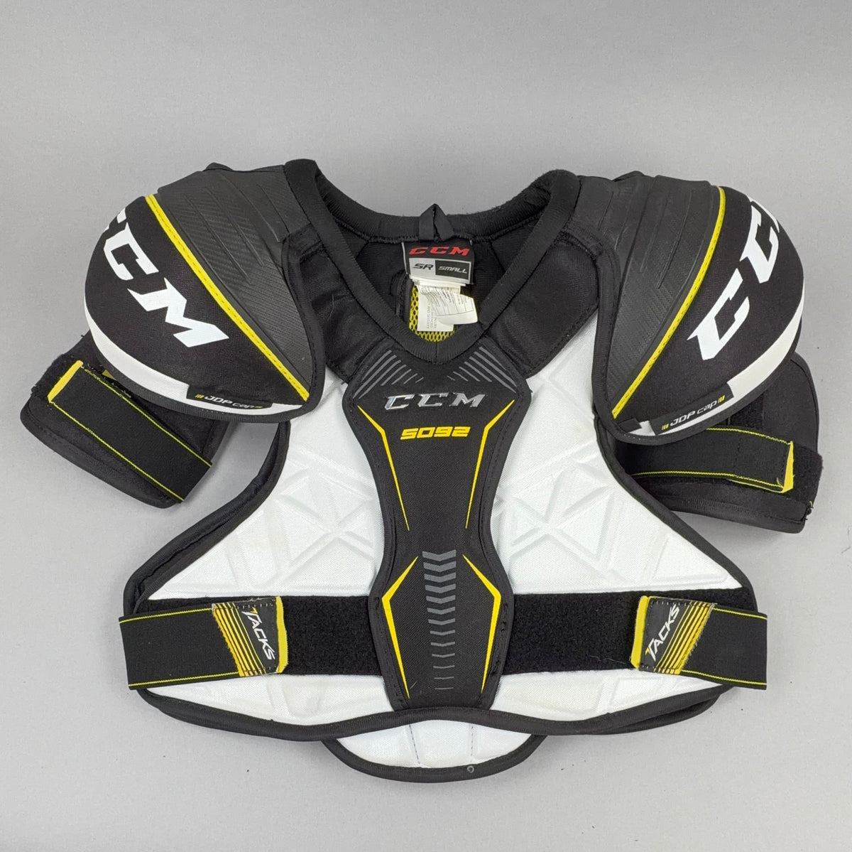 CCM Tacks 5092 Senior Small Hockey Shoulder Pads