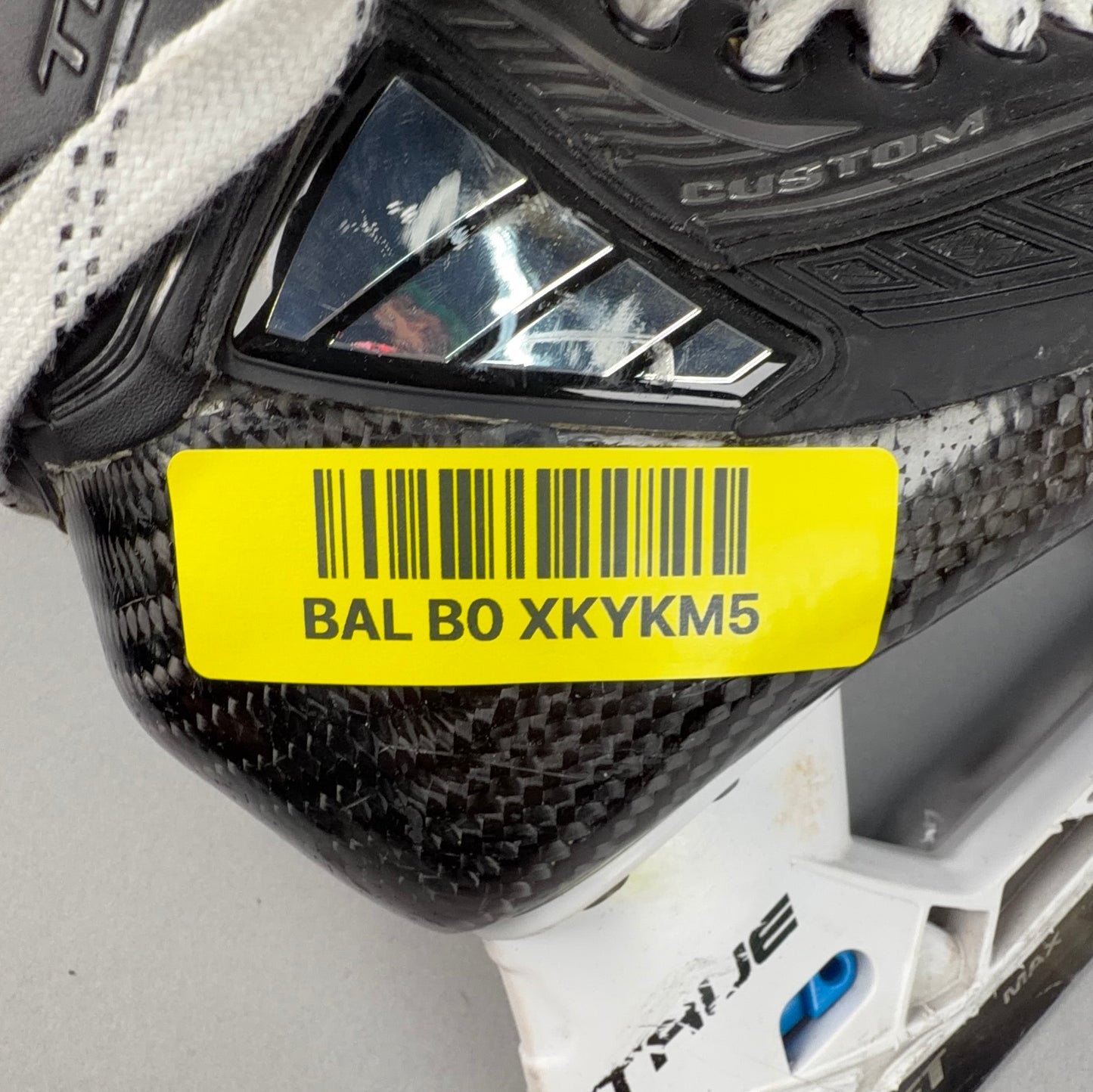 True SVH Custom Size 6.5 Intermediate Hockey Skates
