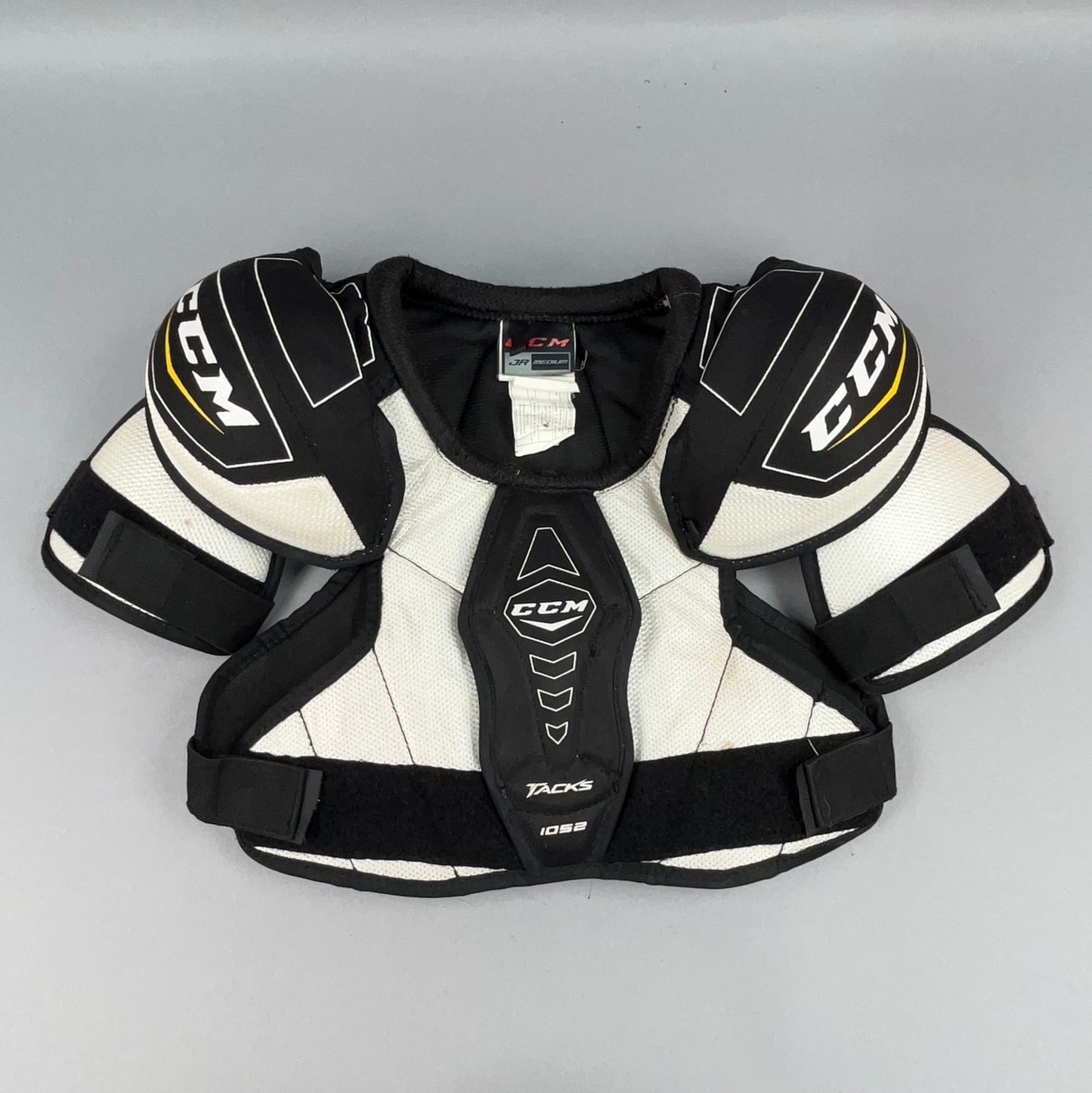 CCM Tacks 1052 Junior Medium Hockey Shoulder Pads