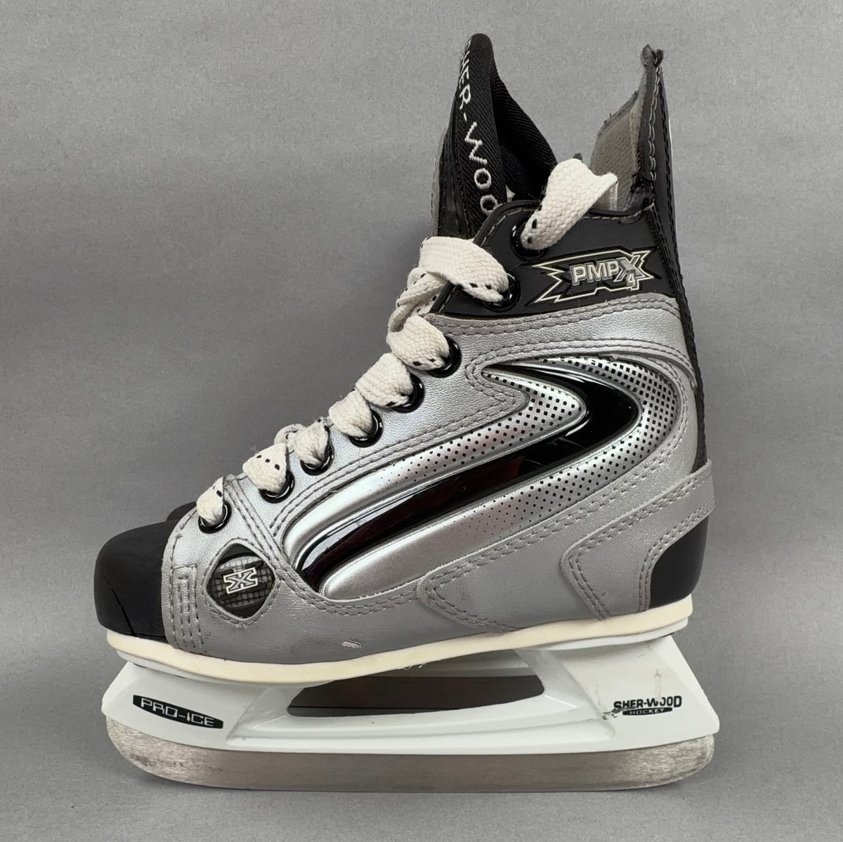 Sher-Wood PMP X4 Size 12Y Youth Hockey Skates