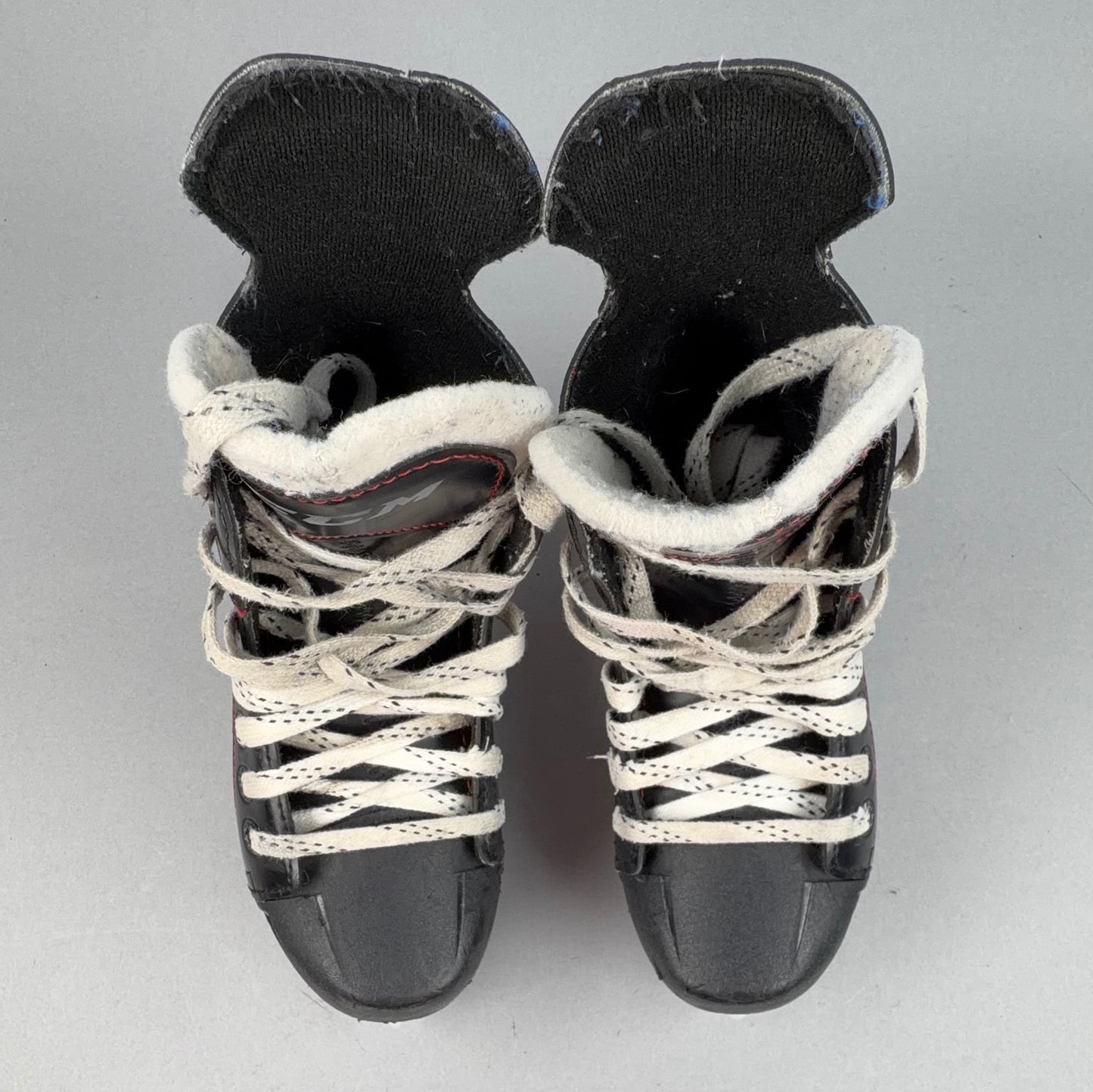 CCM FT340 Size 1 Junior Hockey Skates