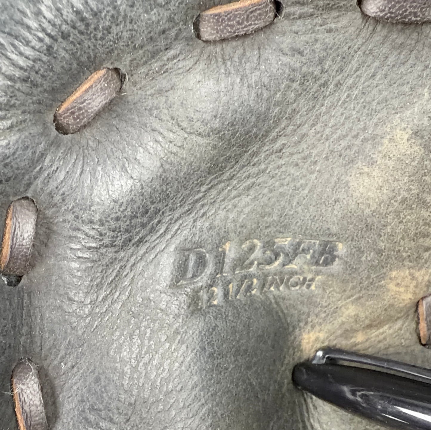 Rawlings 12.5" Right Hand Thrower Baseball Glove