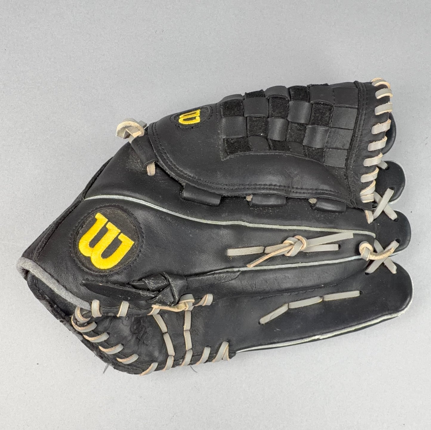 Wilson A730 14" Right Hand Thrower Baseball Glove