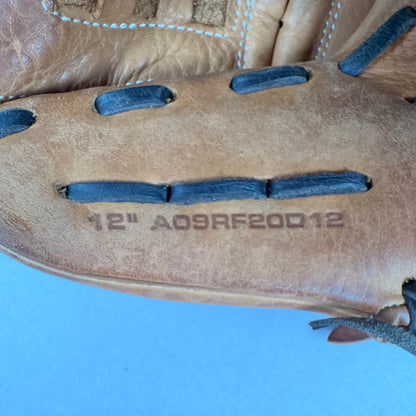 Wilson A950 12" Right Hand Thrower Baseball Glove