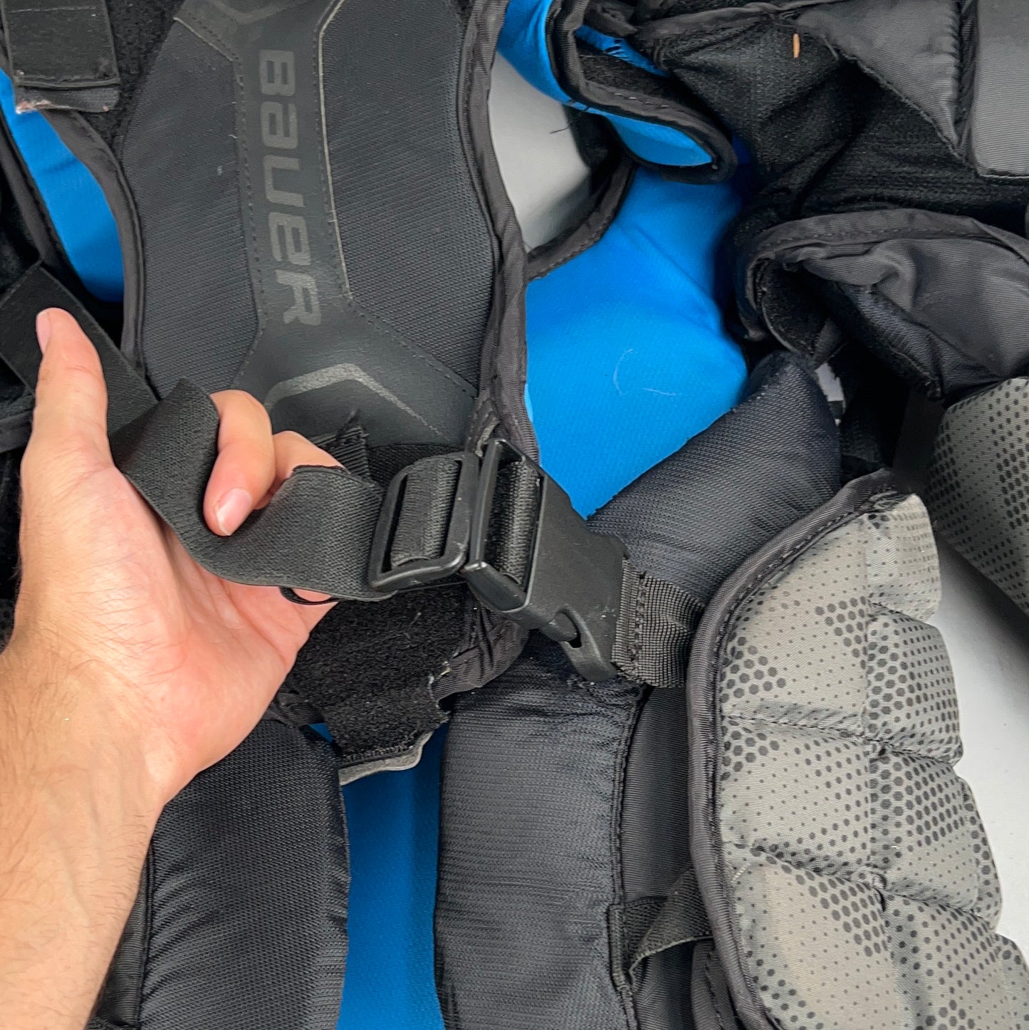 Bauer Elite Intermediate Medium Goalie Chest Protector