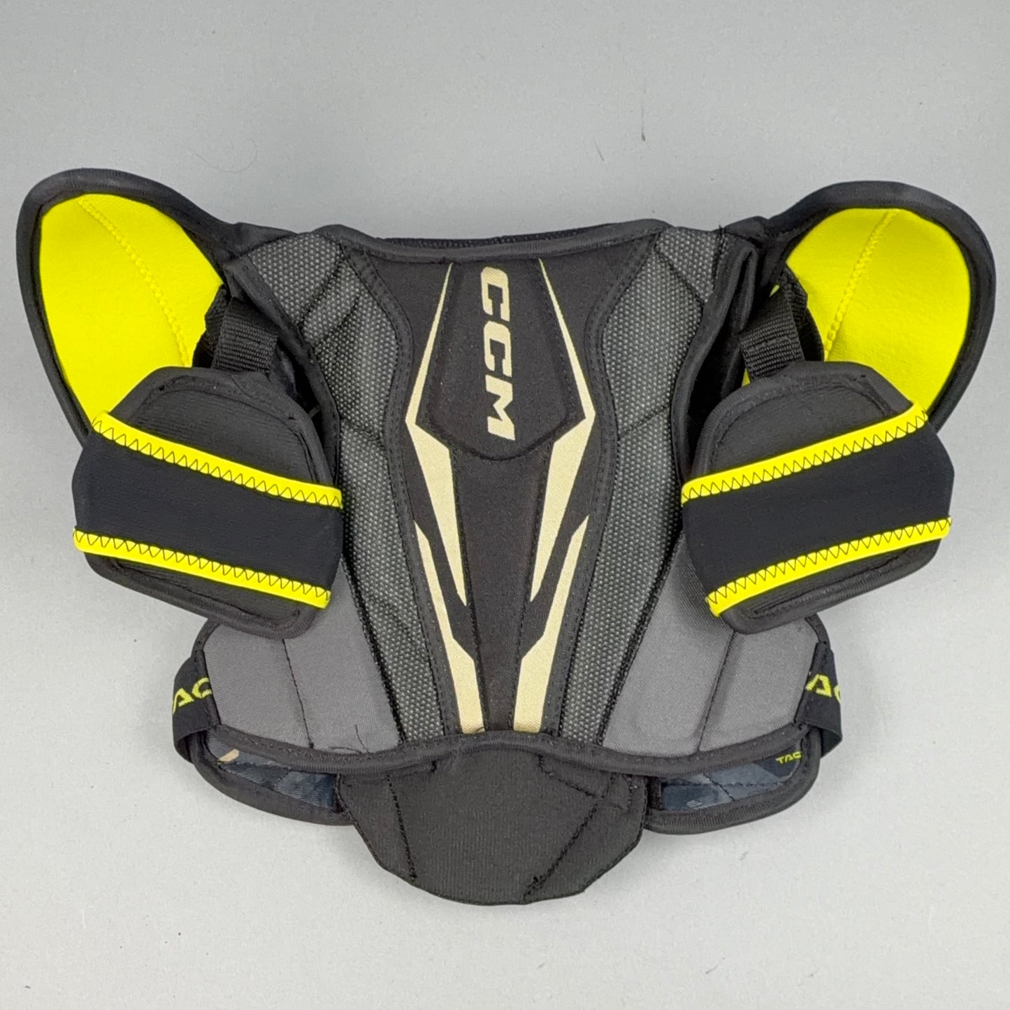 CCM Tacks AS-V Pro Youth Medium Hockey Shoulder Pads