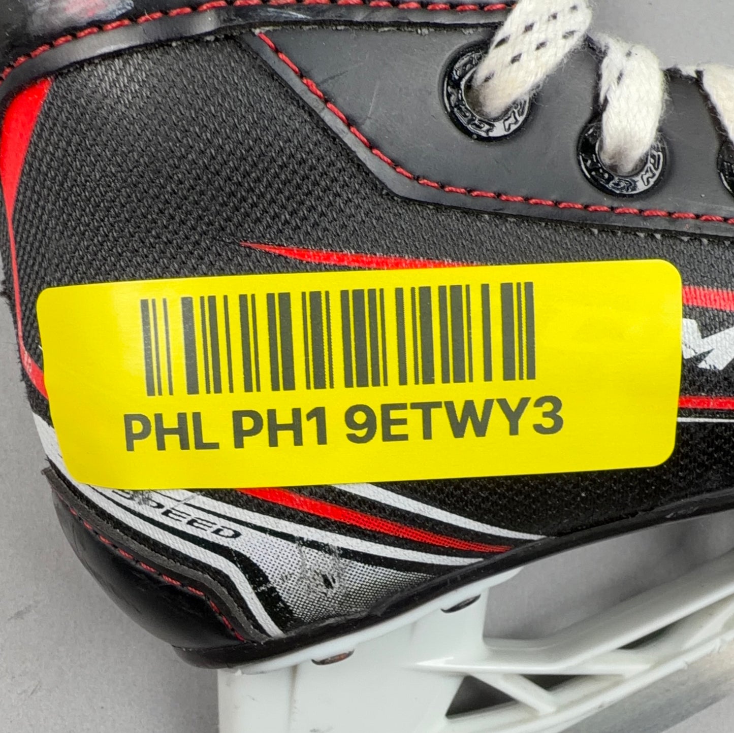 CCM Jetspeed FT340 Size 9Y Youth Hockey Skates