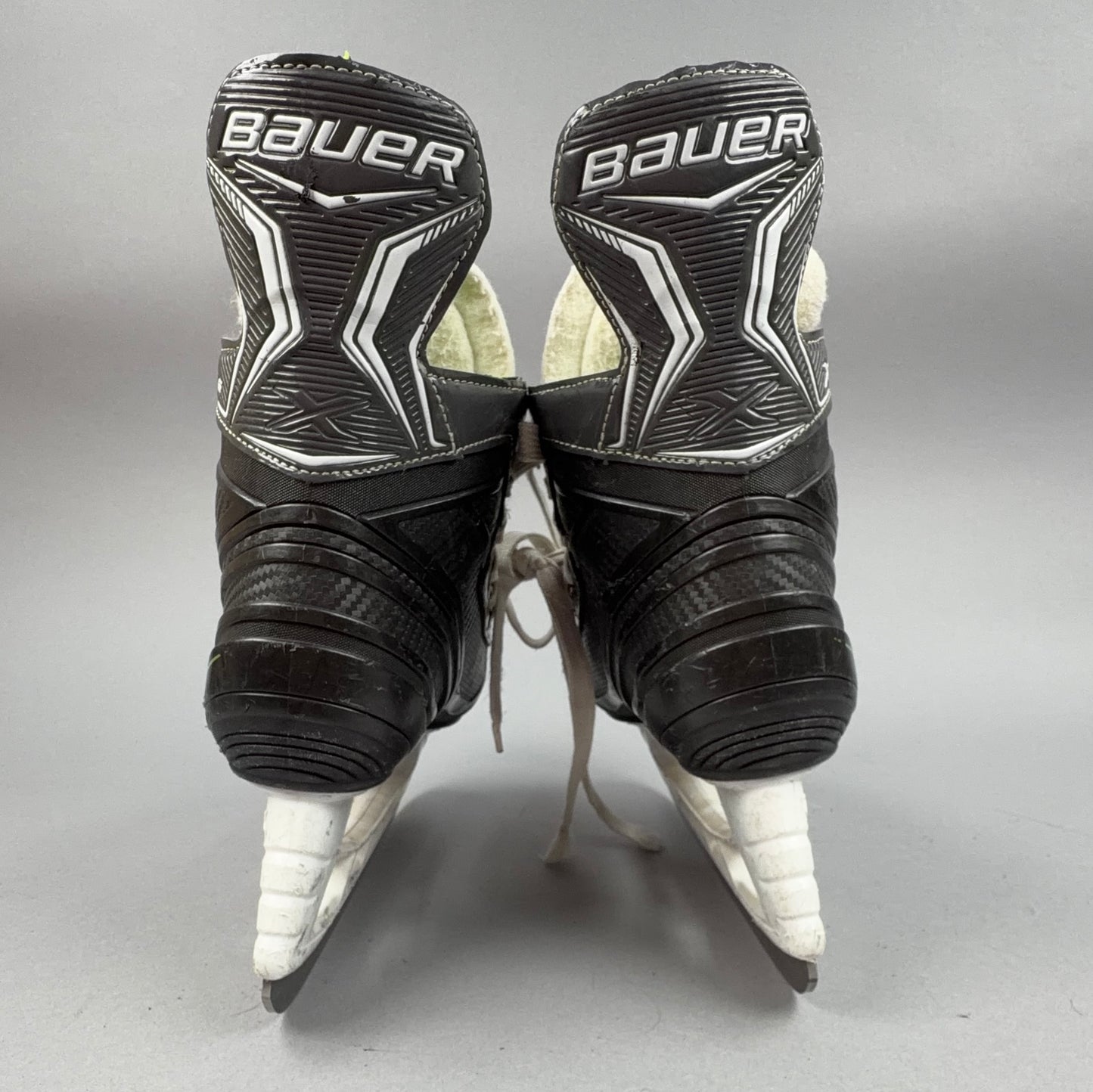 Bauer XLS Size 2 Junior Hockey Skates