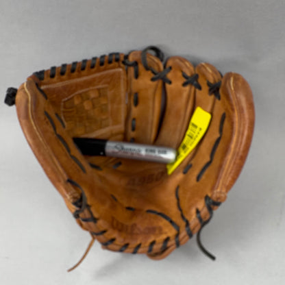 Wilson A950 12" Right Hand Thrower Baseball Glove