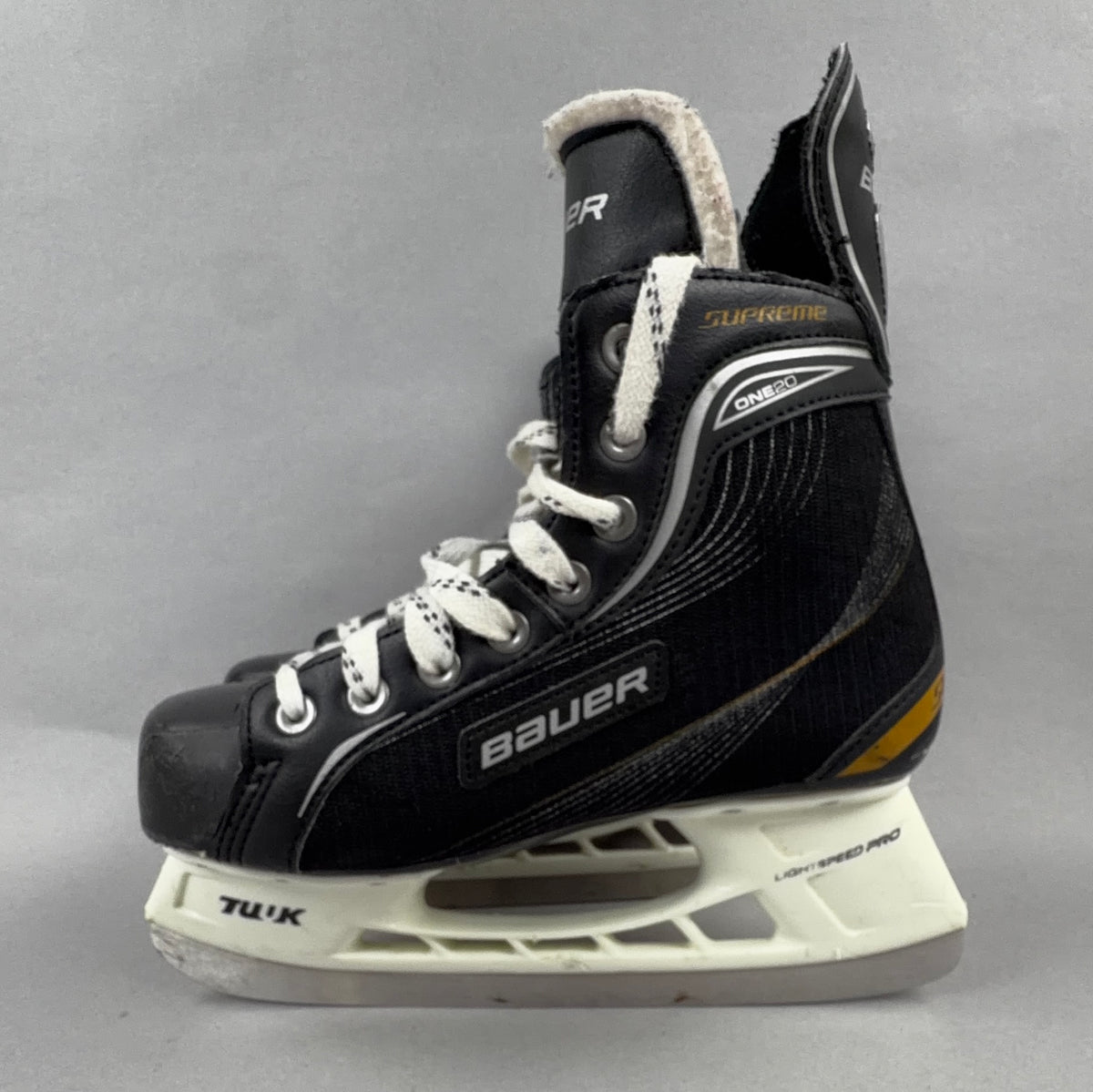 Bauer Supreme One20 Size 4 Intermediate Hockey Skates
