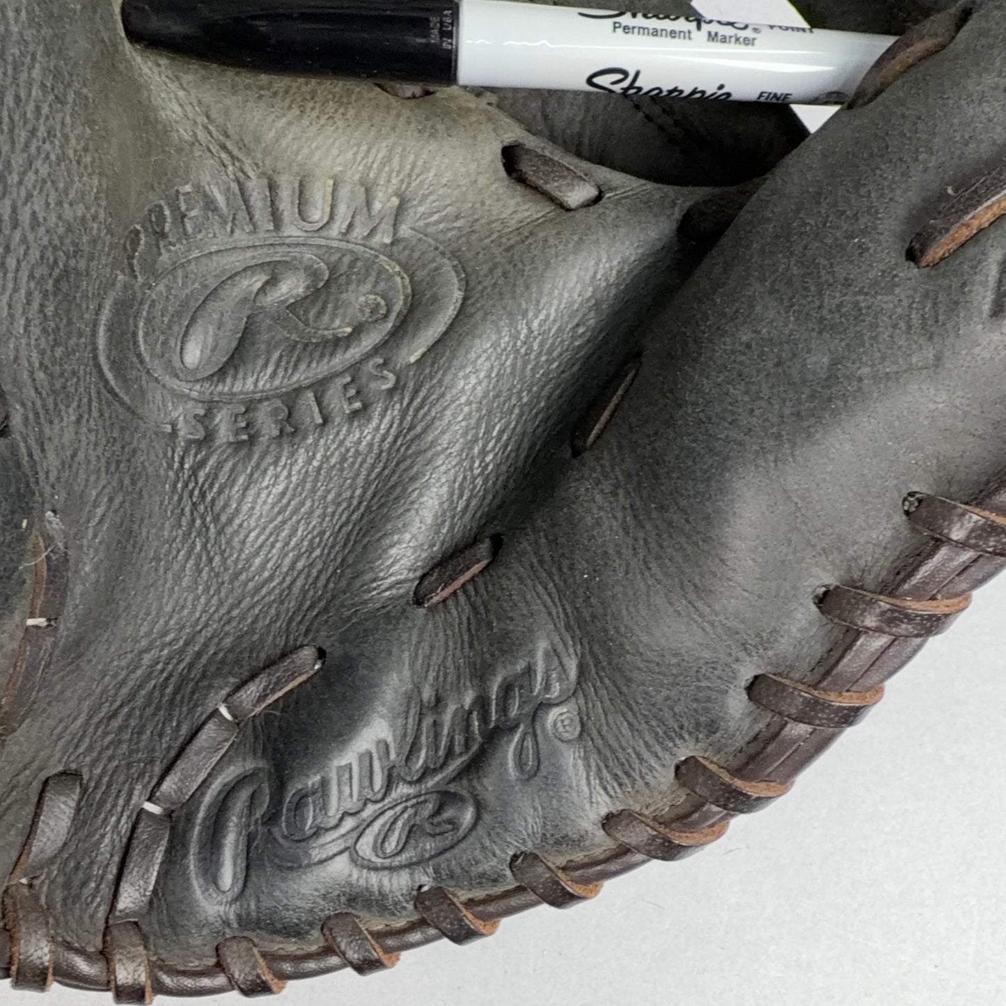 Rawlings 12.5" Right Hand Thrower Baseball Glove