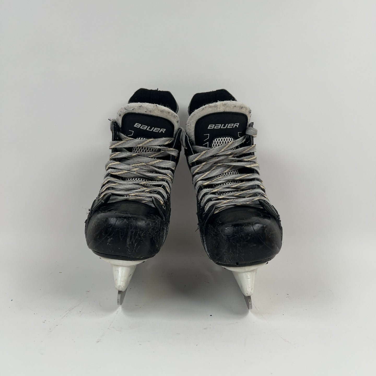 Bauer Supreme 160 Size 13.5 Youth Hockey Skates