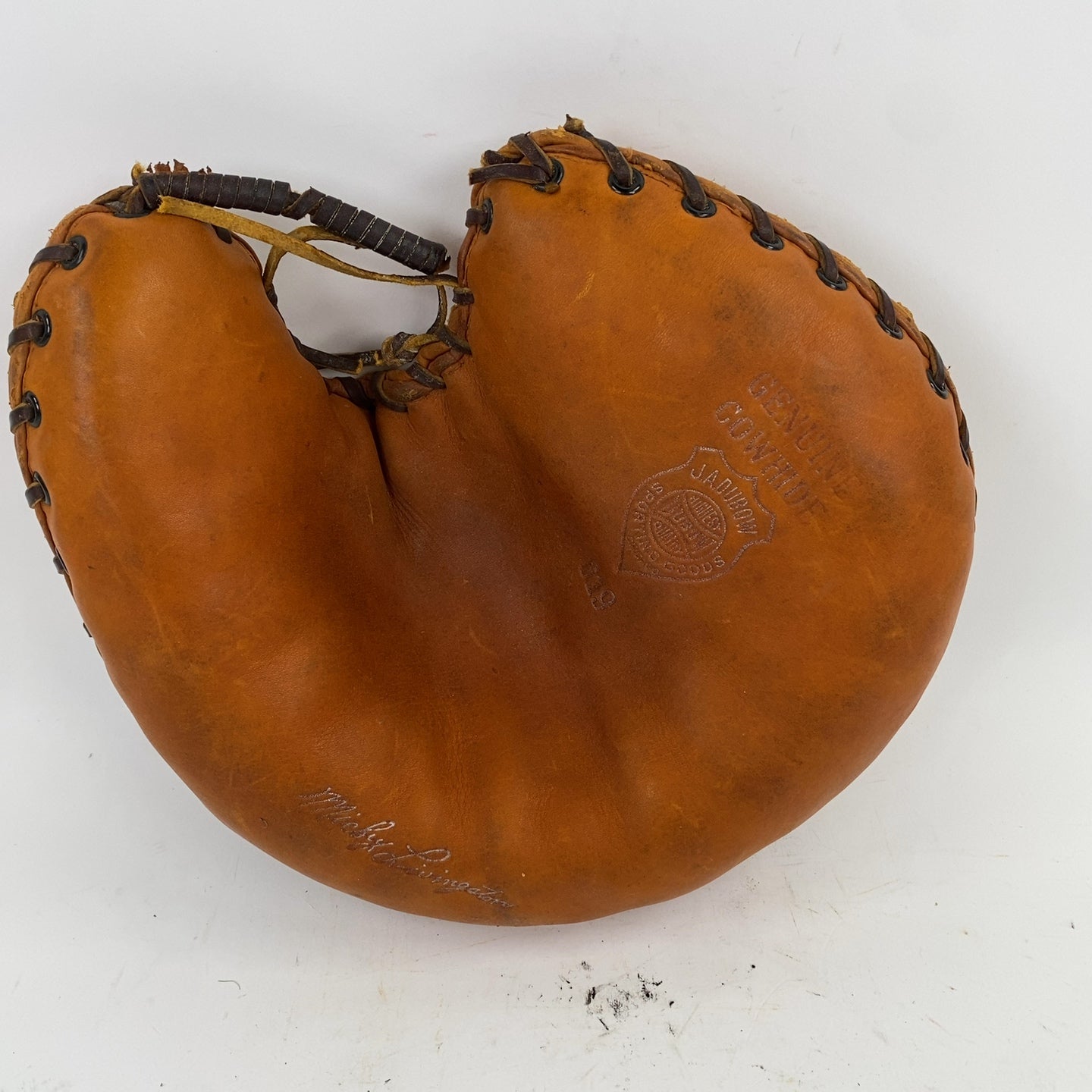 VINTAGE Genuine Cowhide J.A. Dubow 619 Micky Livingston Right Hand Thrower Baseball Glove