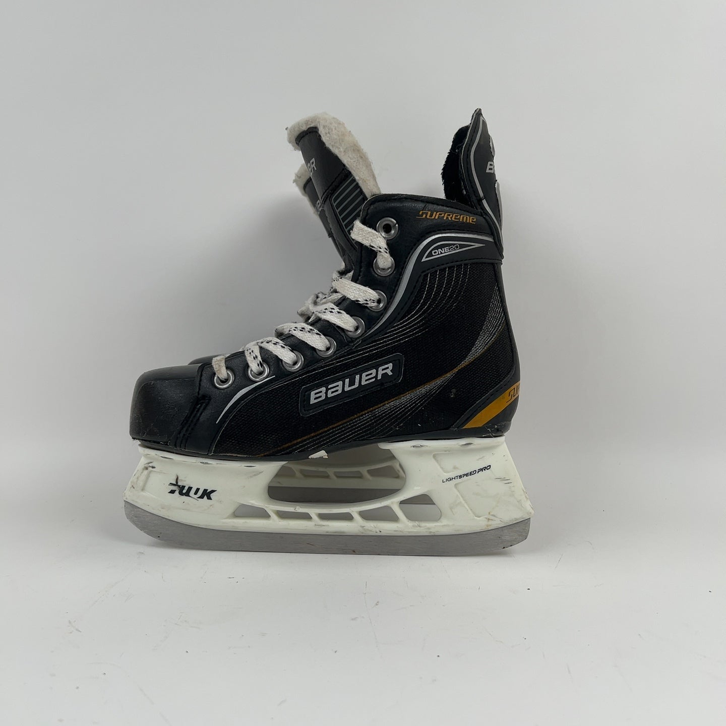 Bauer Supreme One20 Size 2 Hockey Skates