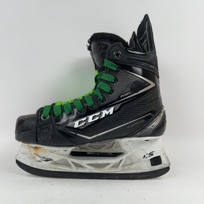 CCM Ribcore 80K Size 4, Hockey Skates