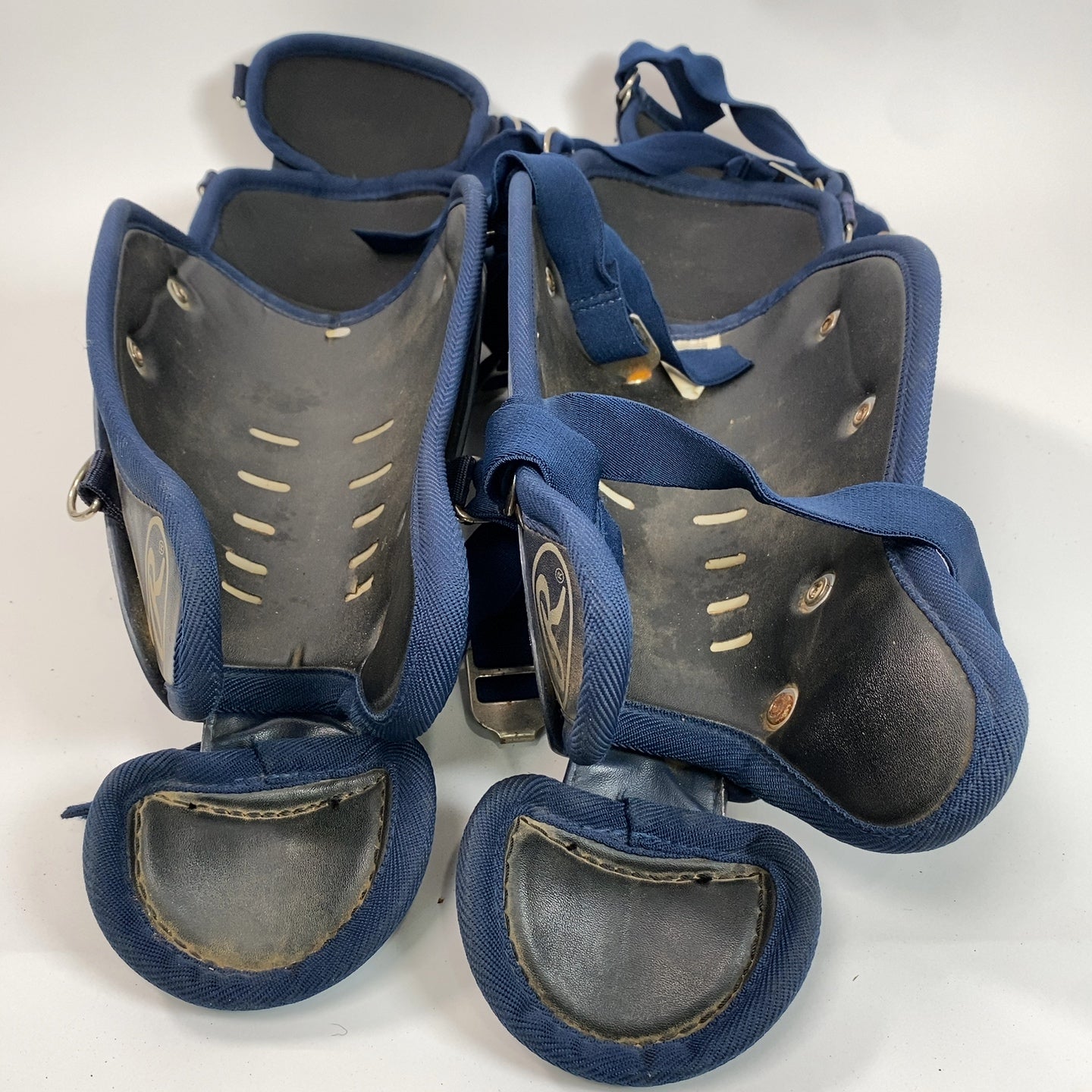 Rawlings 76DCW Senior 17" Catchers Shin Guards