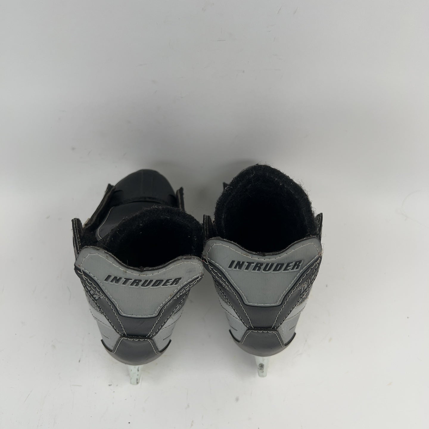 CCM Intruder Size 10 Youth Hockey Skates